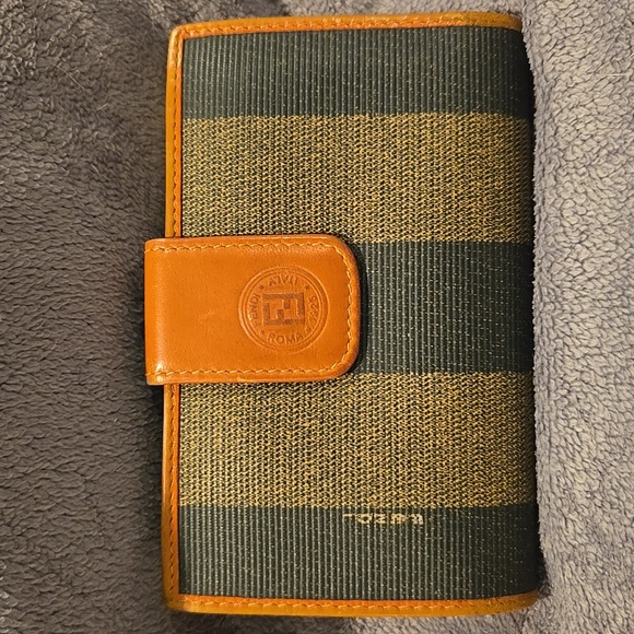 Fendi Kisslock Rehab Wallet Brown and Black Striped - Picture 3 of 16